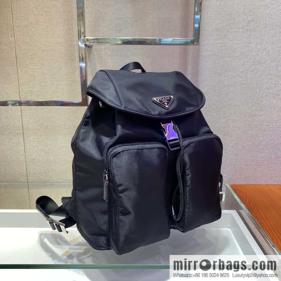 PRADA classic triangle enamel logo, imported parachute fabric backpack 1BZ005
