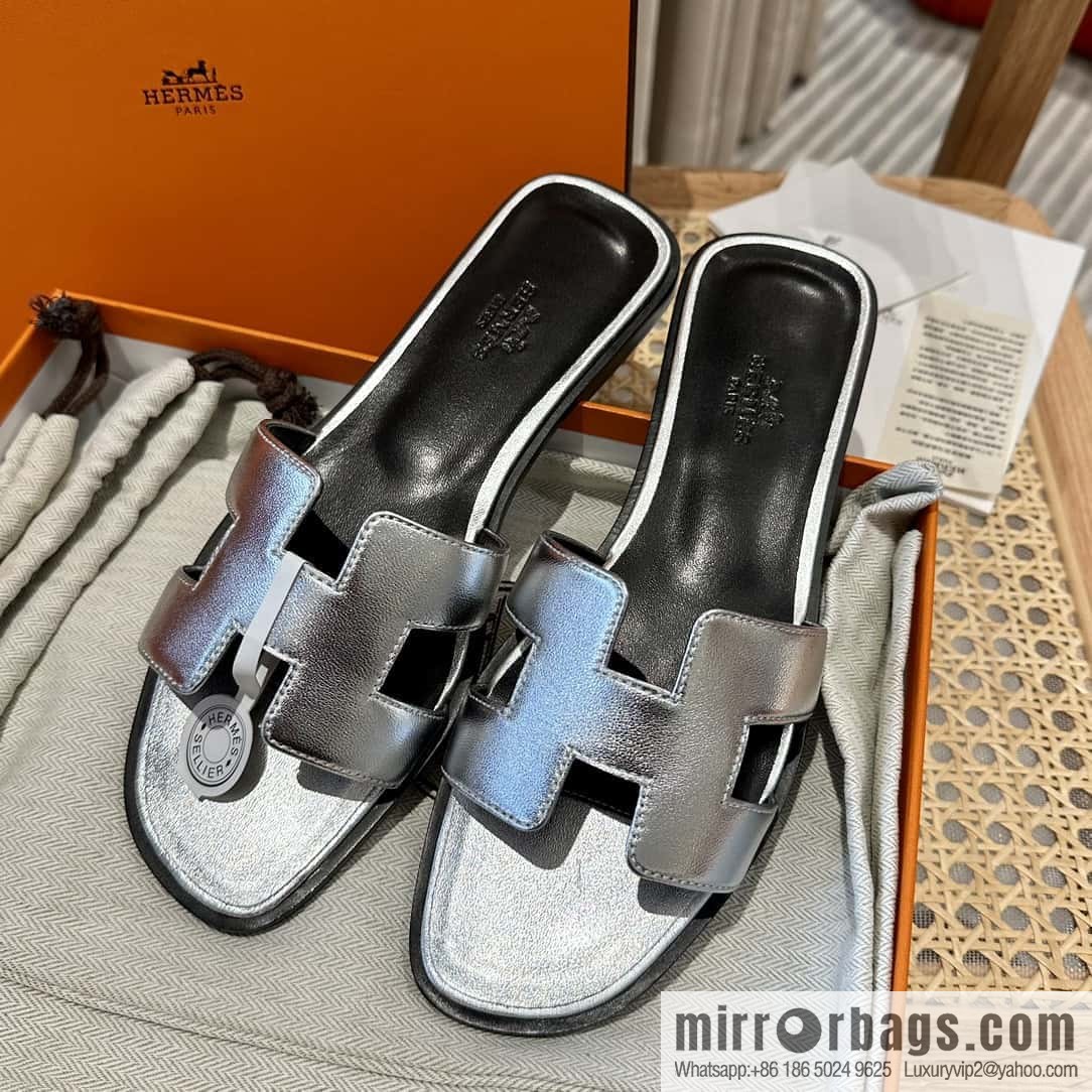 Hermès leather outsole H slippers