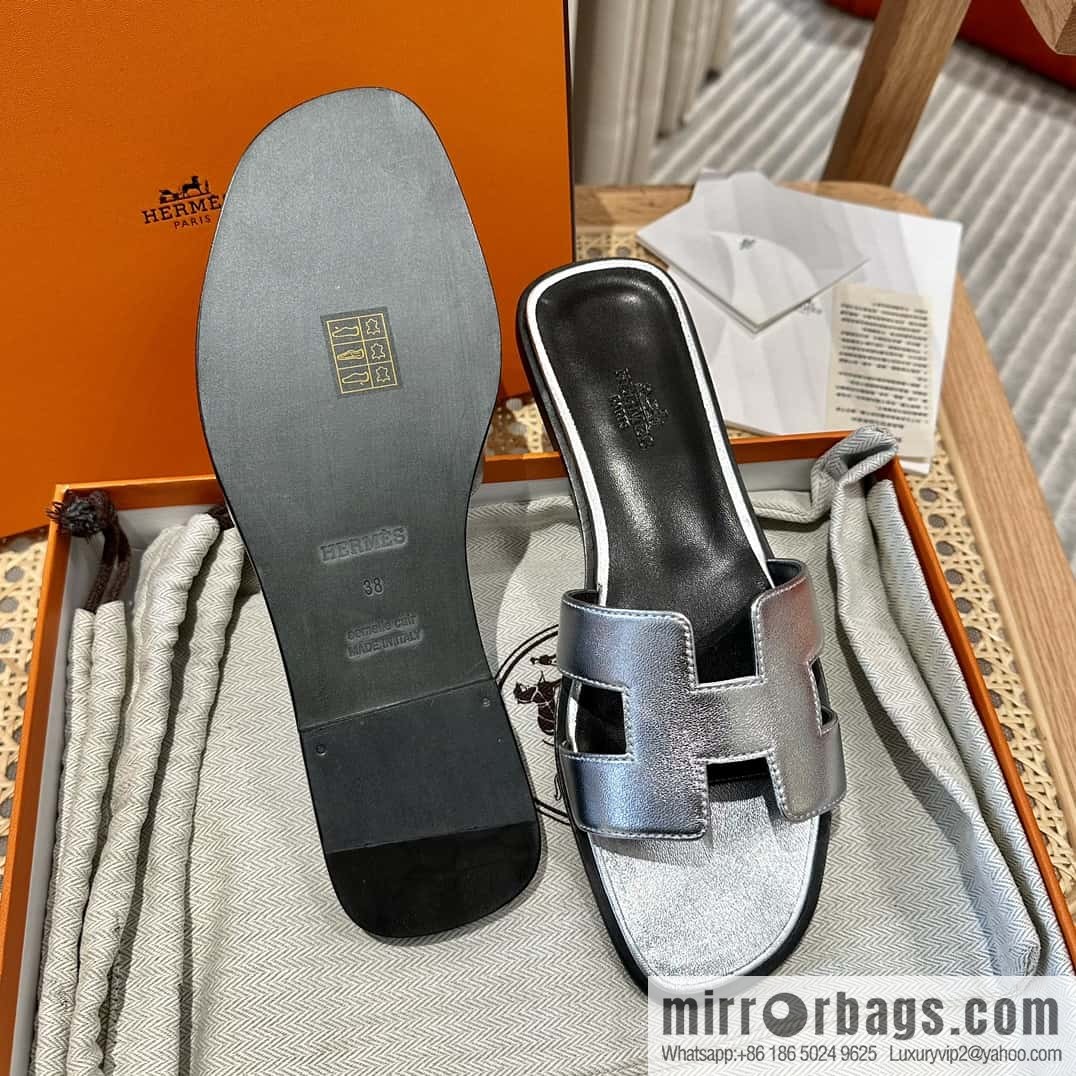 Hermès leather outsole H slippers