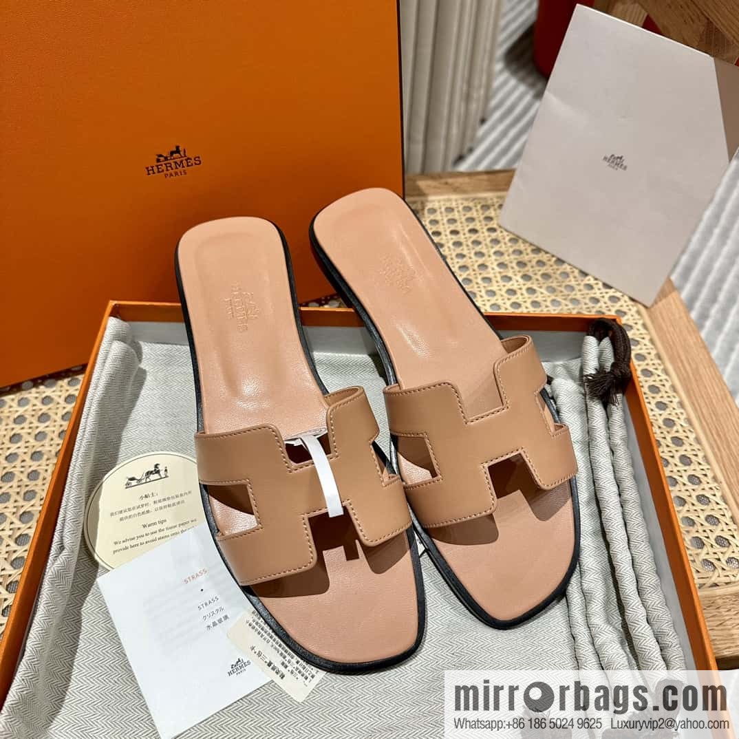 Hermès leather outsole H slippers