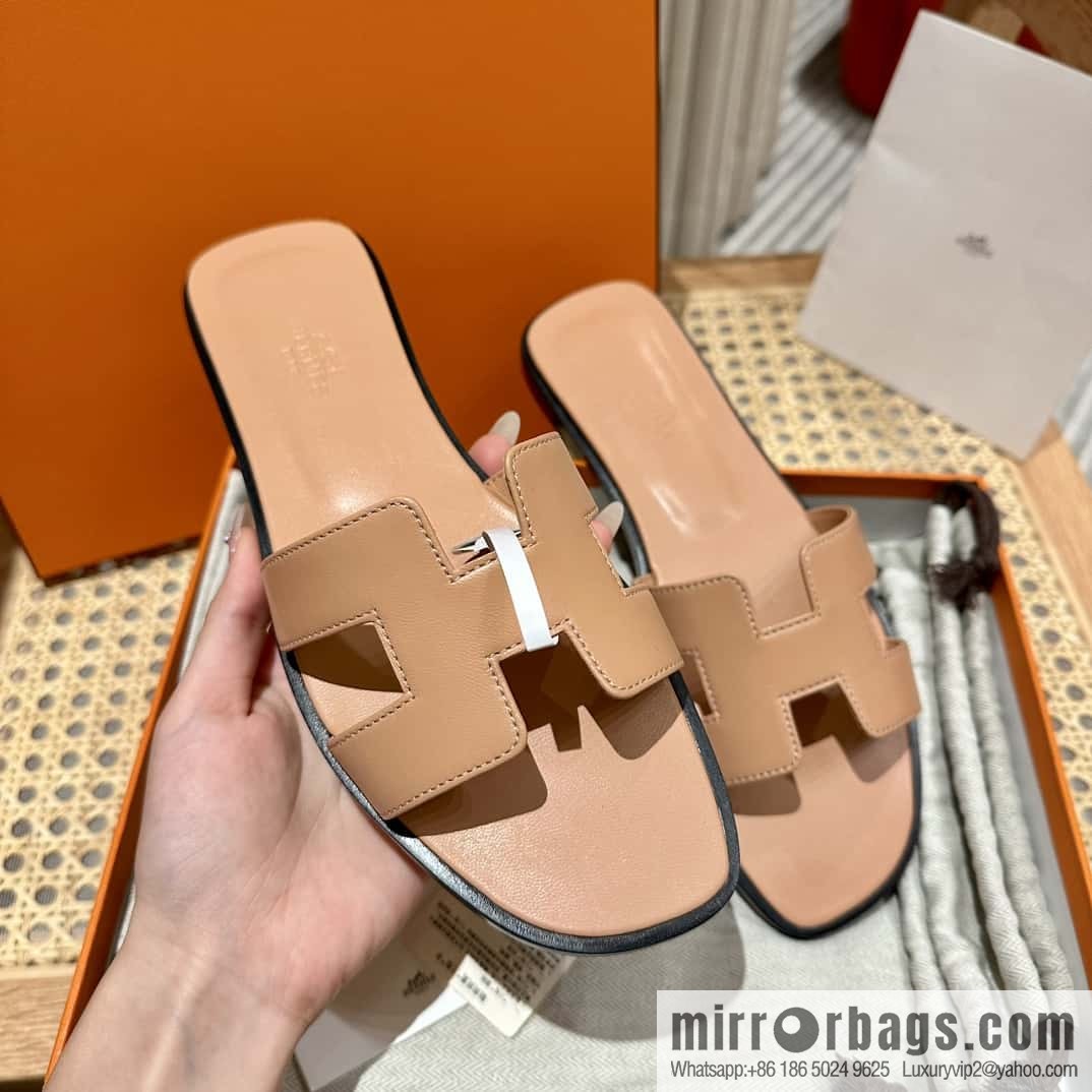 Hermès leather outsole H slippers