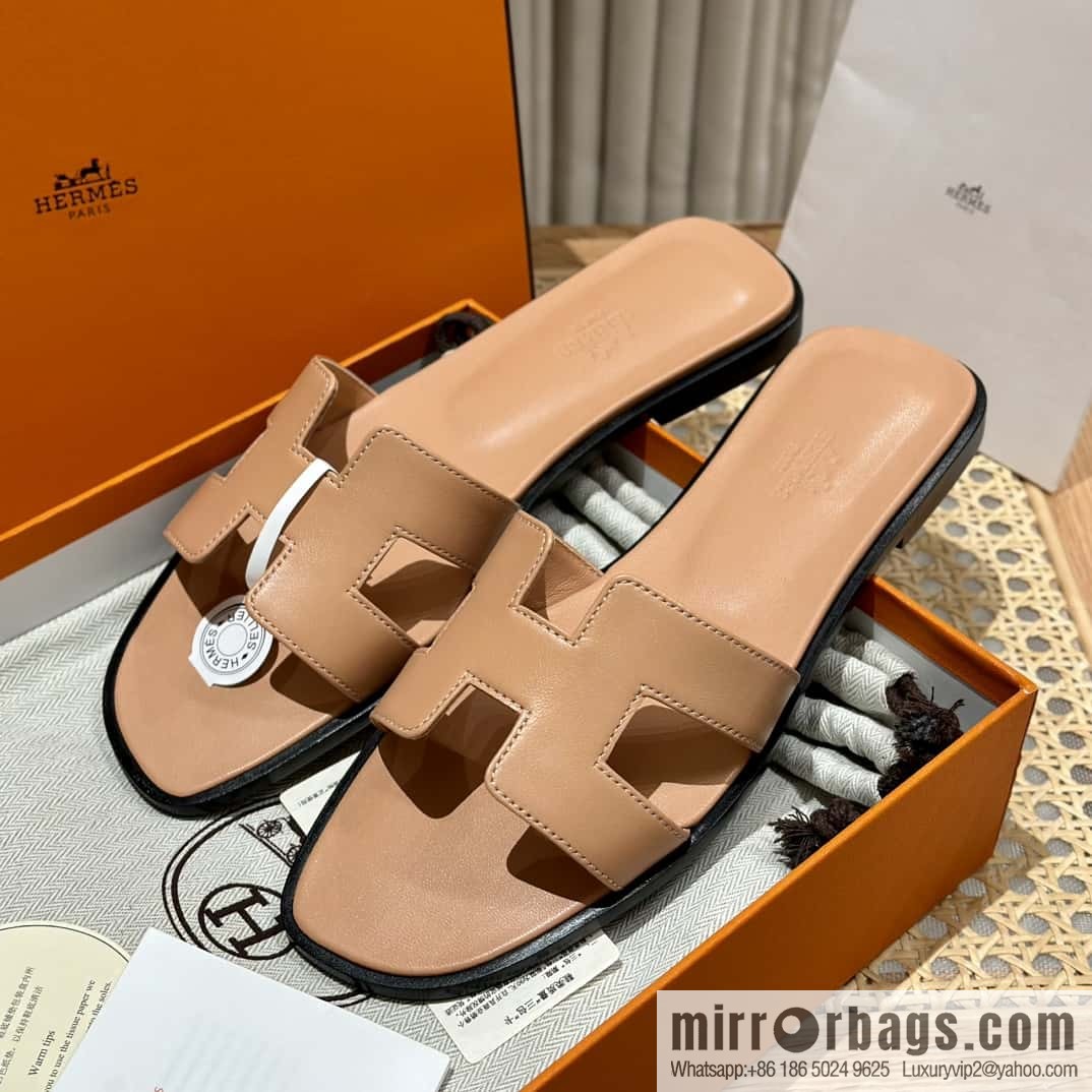 Hermès leather outsole H slippers