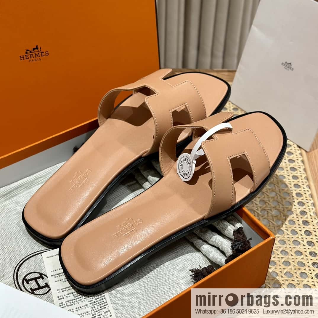 Hermès leather outsole H slippers