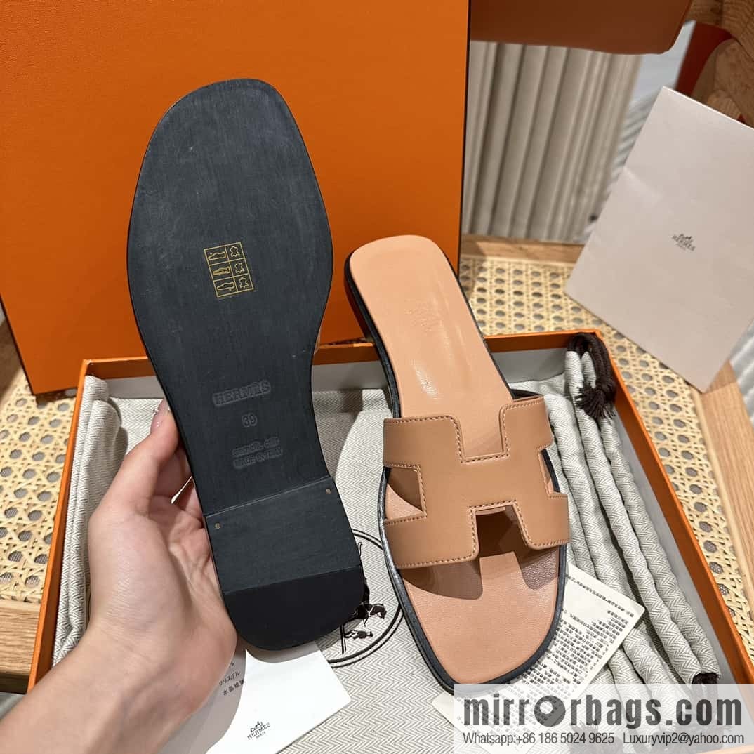 Hermès leather outsole H slippers