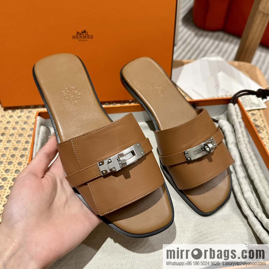 Hermès 2023 Latest Kelly Button Slippers