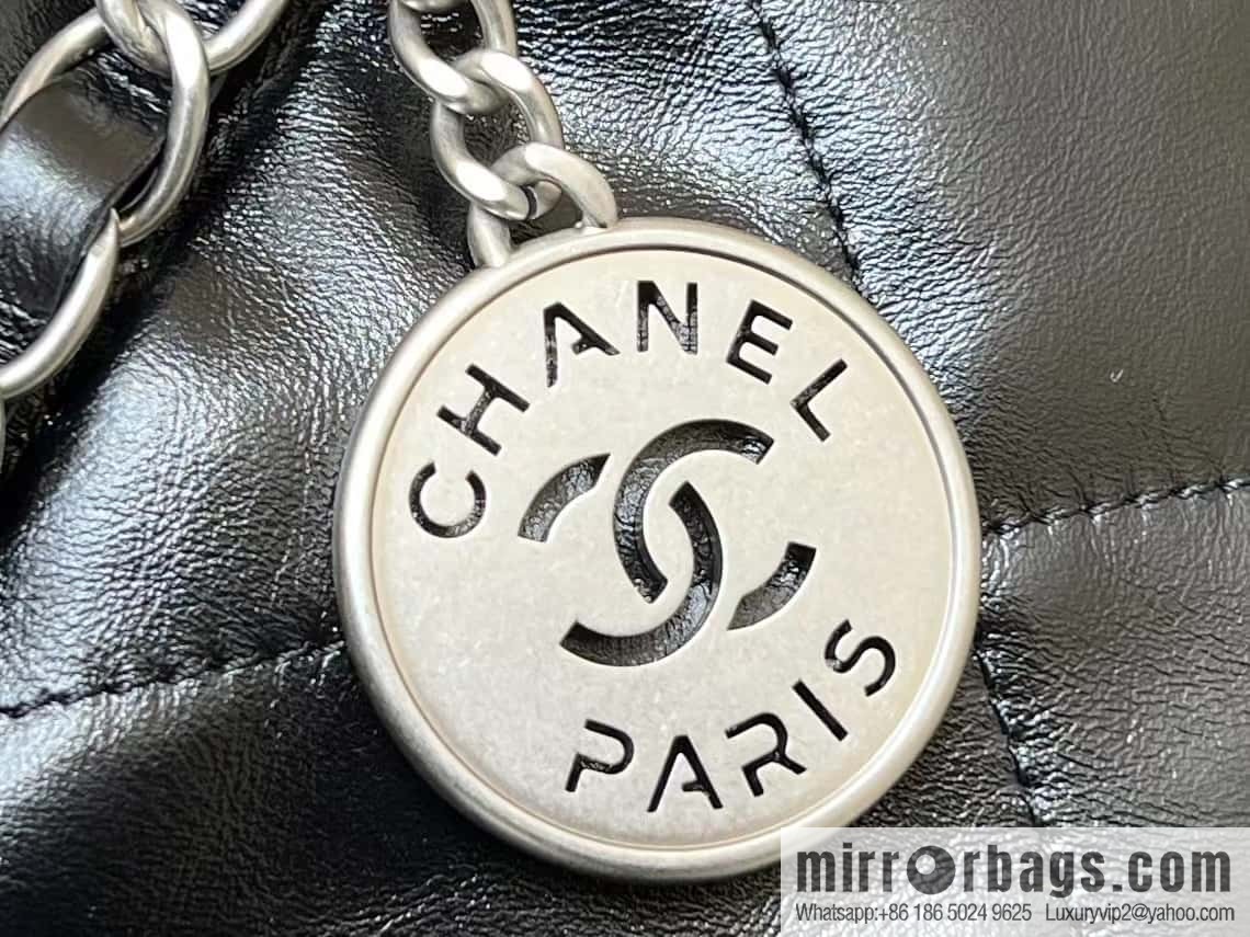 CHANEL 24C early spring vacation series 22 horizontal garbage bag AS4486 silver metal