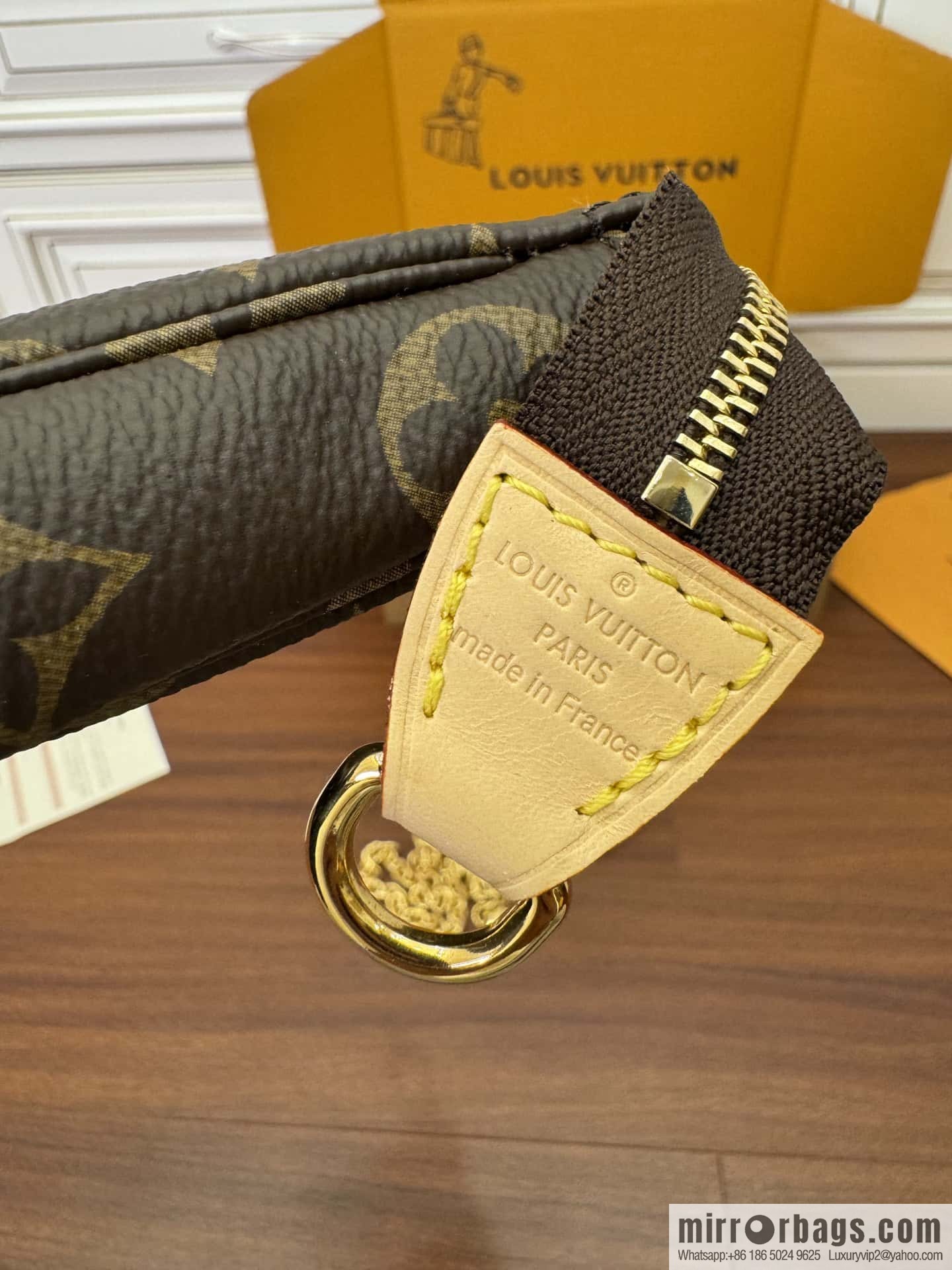 LV M82766 Pochette Accessoires
