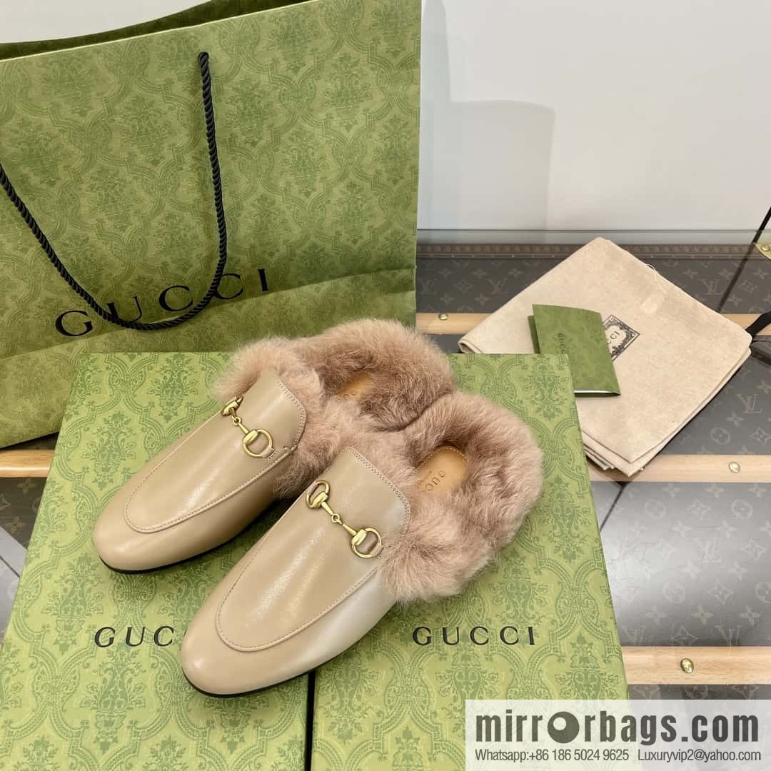 GUCCI Gucci Classic Hairy Half Tow