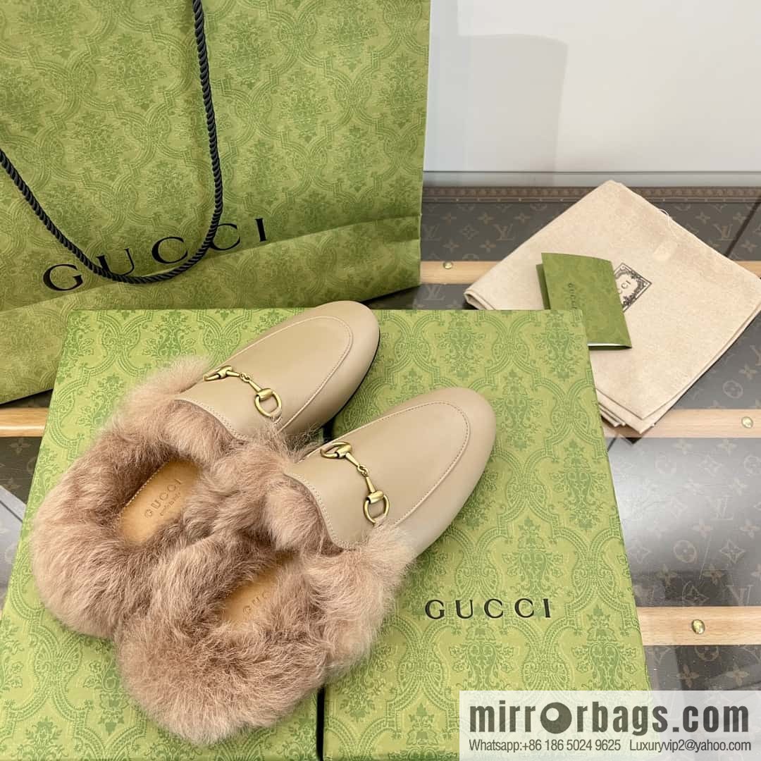 GUCCI Gucci Classic Hairy Half Tow