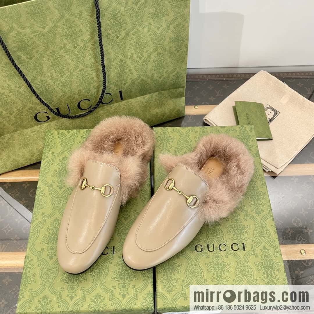 GUCCI Gucci Classic Hairy Half Tow