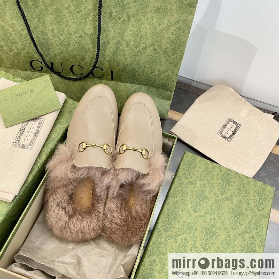 GUCCI Gucci Classic Hairy Half Tow