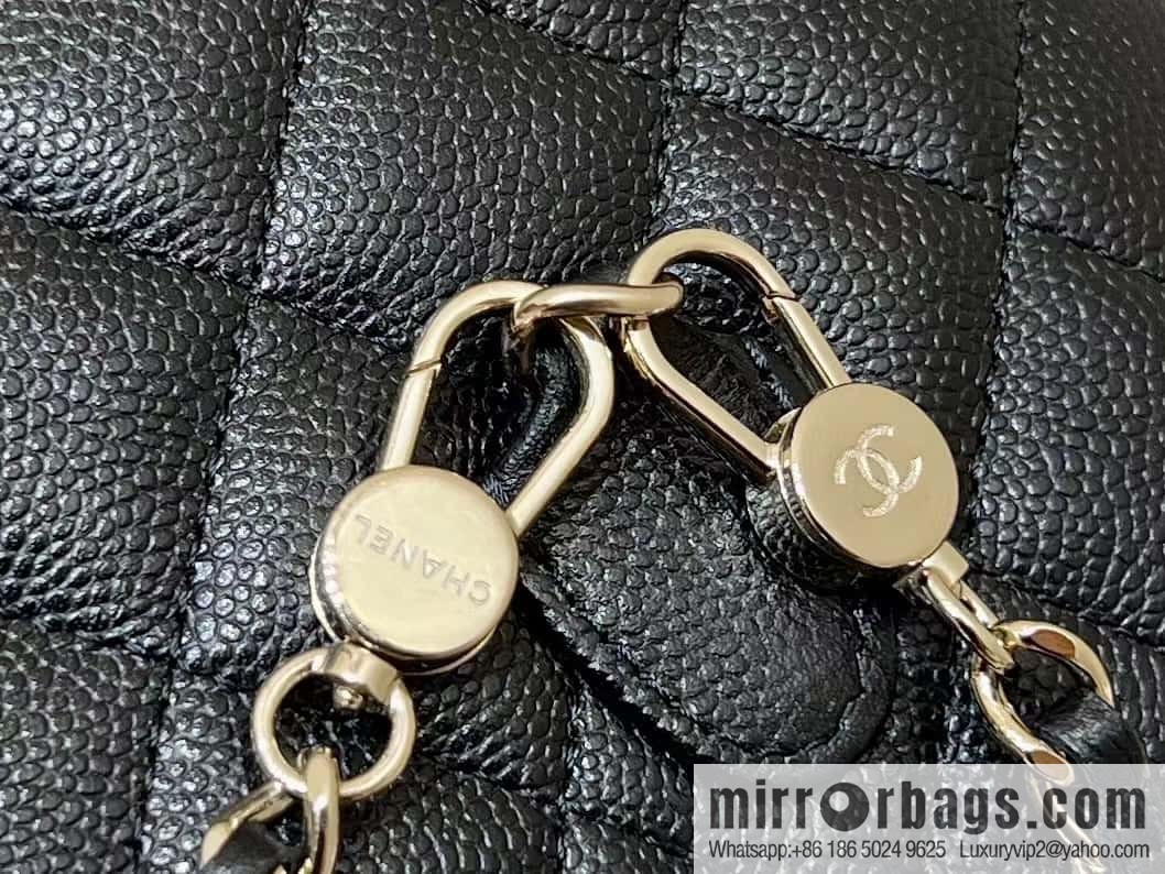 CHANEL 24C early spring vacation series, lychee leather backpack AP3753 black