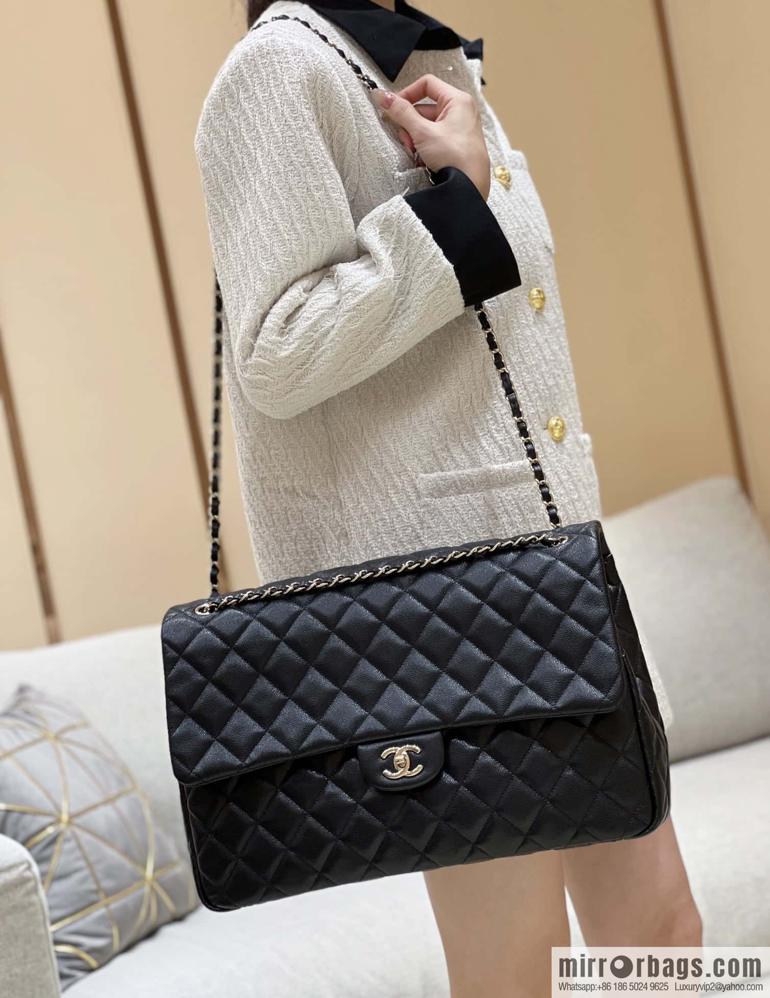CHANEL 24C early spring vacation series explosive oversized CF airport big bag AS4661