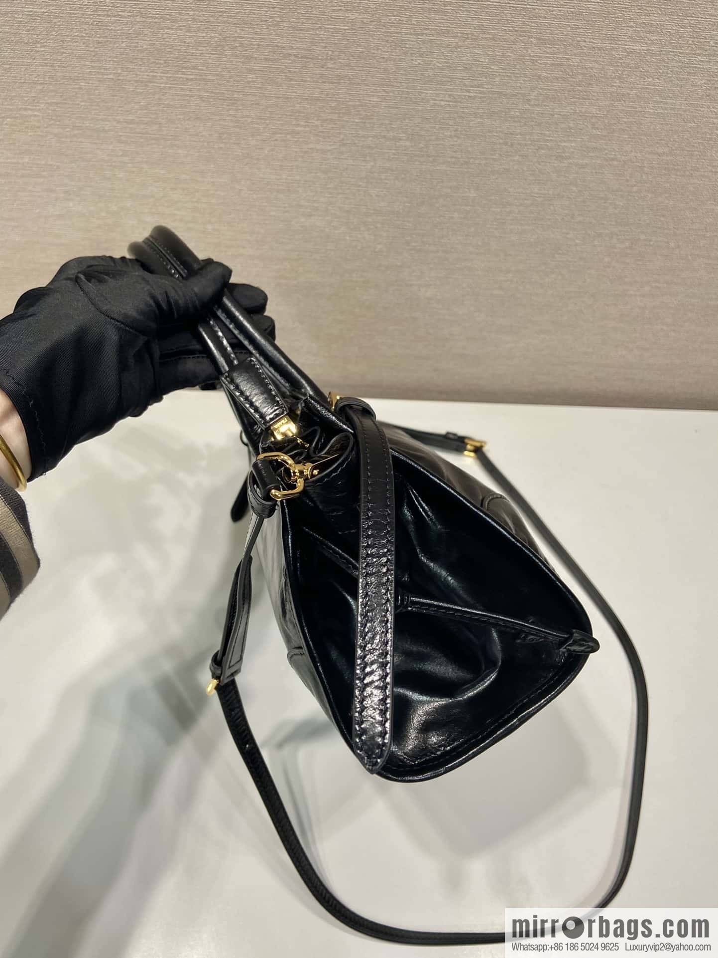 PRADA LusSolf oil wax leather tote bag 🎉 1BA426A portable model (short handle)
