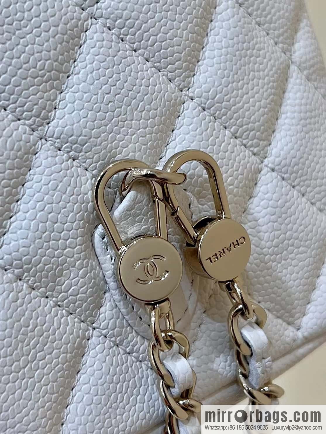 CHANEL 24C early spring holiday series, lychee leather backpack AP3753 white