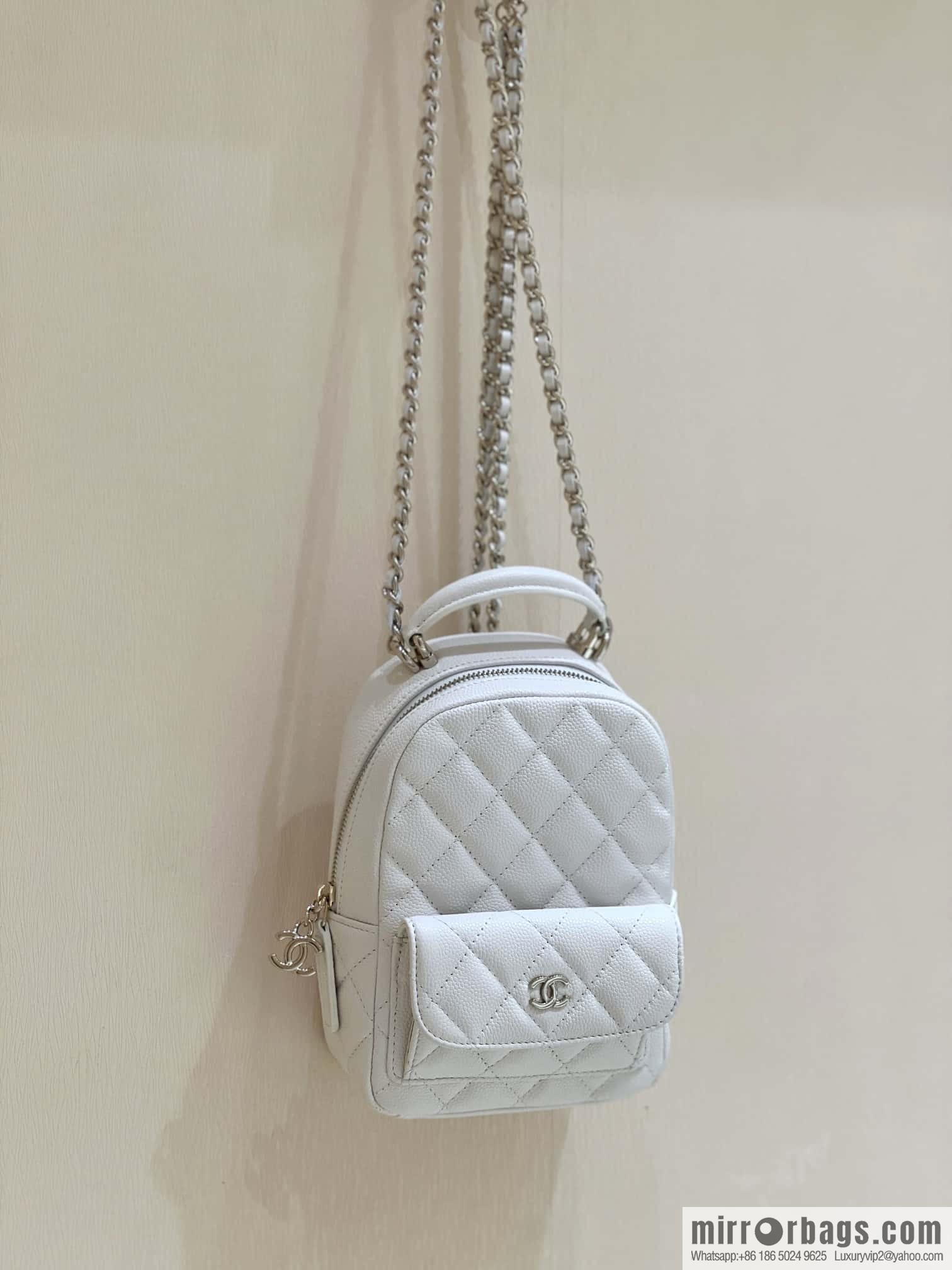 CHANEL 24C early spring holiday series, lychee leather backpack AP3753 white