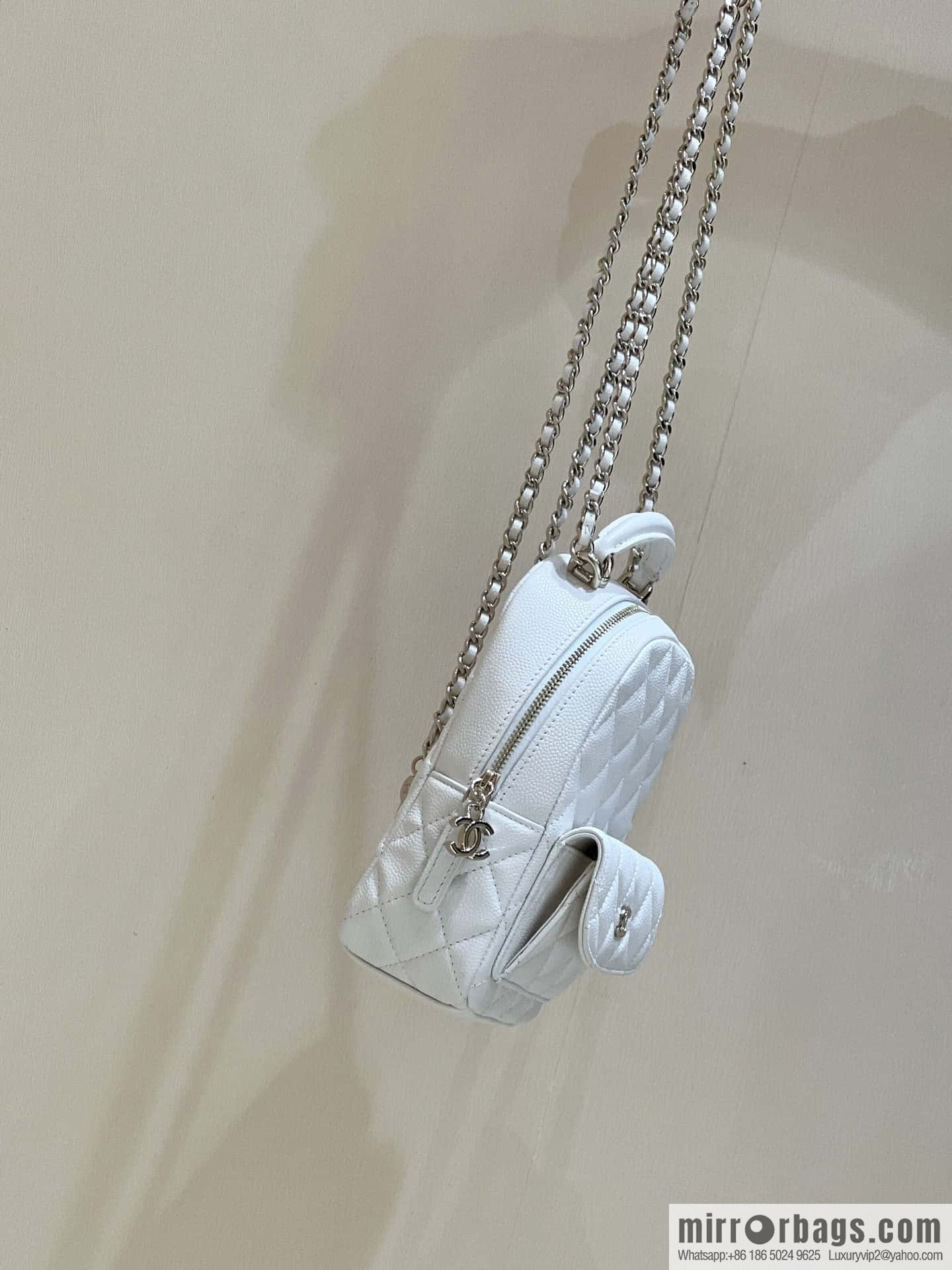 CHANEL 24C early spring holiday series, lychee leather backpack AP3753 white