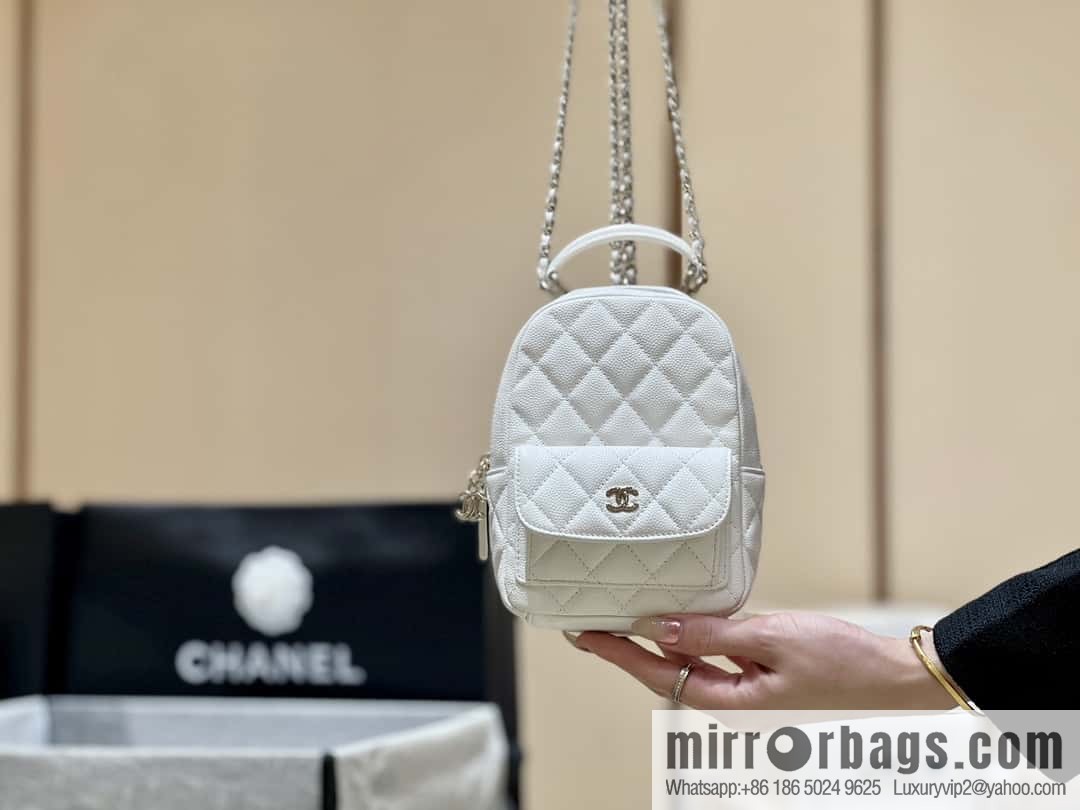 CHANEL 24C early spring holiday series, lychee leather backpack AP3753 white