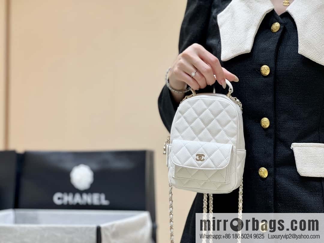 CHANEL 24C early spring holiday series, lychee leather backpack AP3753 white