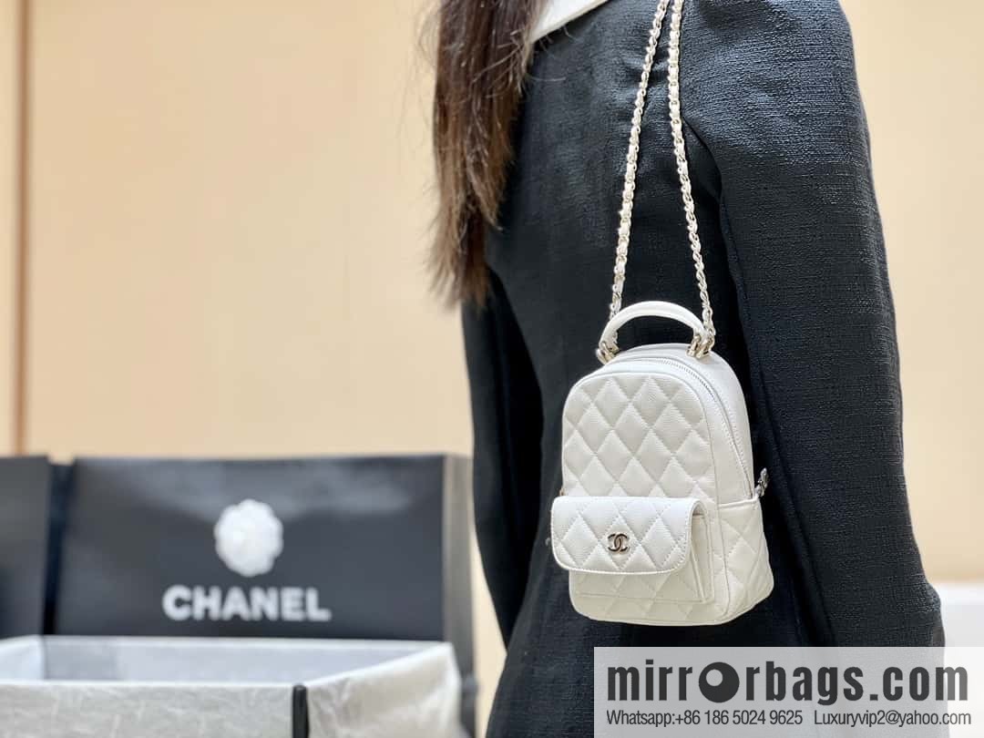 CHANEL 24C early spring holiday series, lychee leather backpack AP3753 white