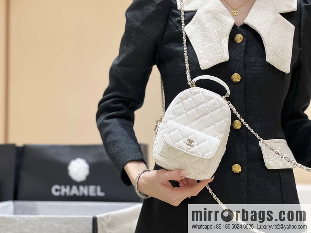 CHANEL 24C early spring holiday series, lychee leather backpack AP3753 white