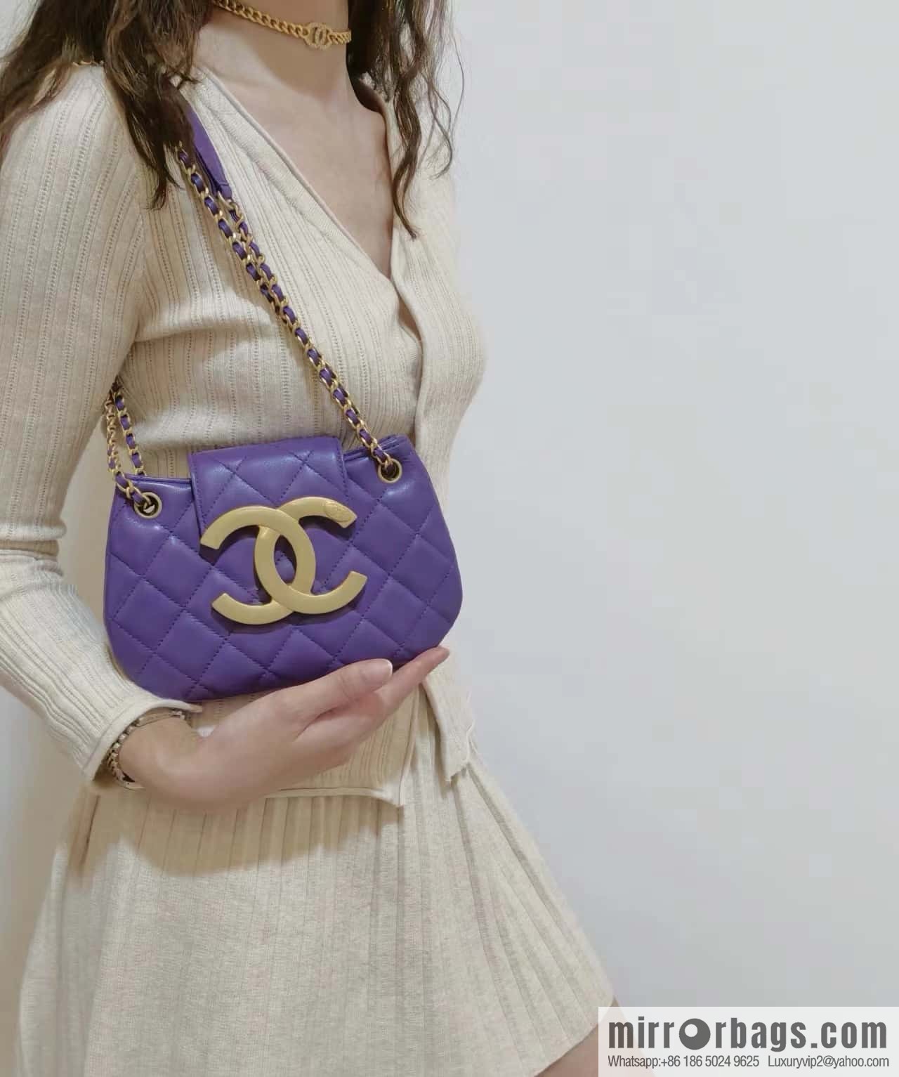 CHANEL 24C Early Spring Vacation Series, Big Double C Vintage Mailman Bag AS4609 Purple