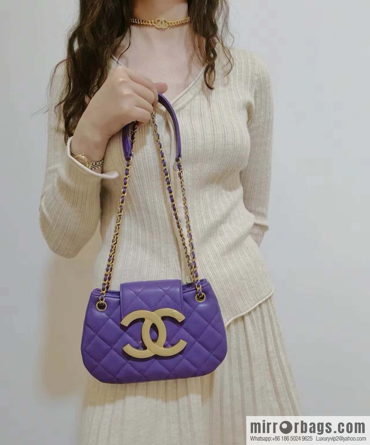 CHANEL 24C Early Spring Vacation Series, Big Double C Vintage Mailman Bag AS4609 Purple