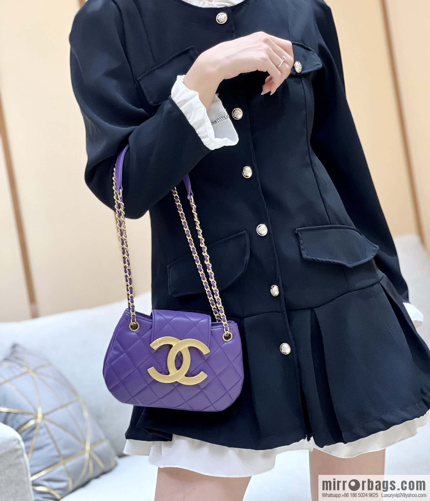 CHANEL 24C Early Spring Vacation Series, Big Double C Vintage Mailman Bag AS4609 Purple