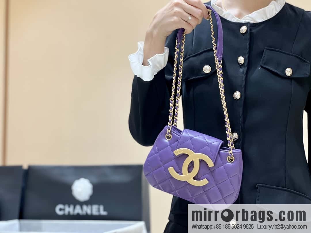 CHANEL 24C Early Spring Vacation Series, Big Double C Vintage Mailman Bag AS4609 Purple