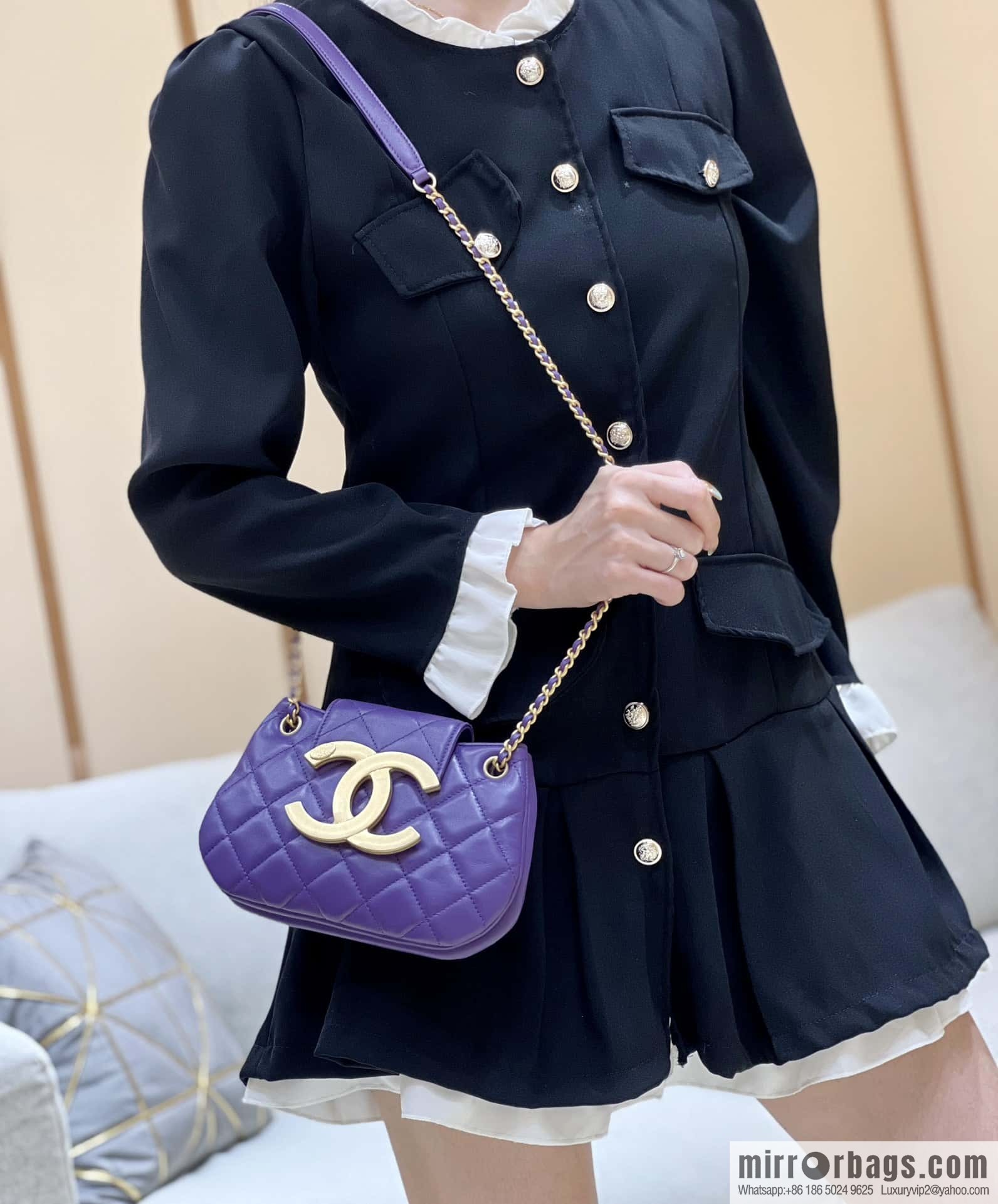 CHANEL 24C Early Spring Vacation Series, Big Double C Vintage Mailman Bag AS4609 Purple