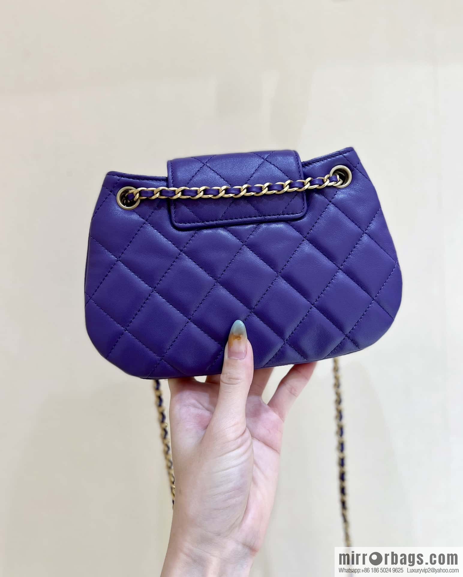 CHANEL 24C Early Spring Vacation Series, Big Double C Vintage Mailman Bag AS4609 Purple
