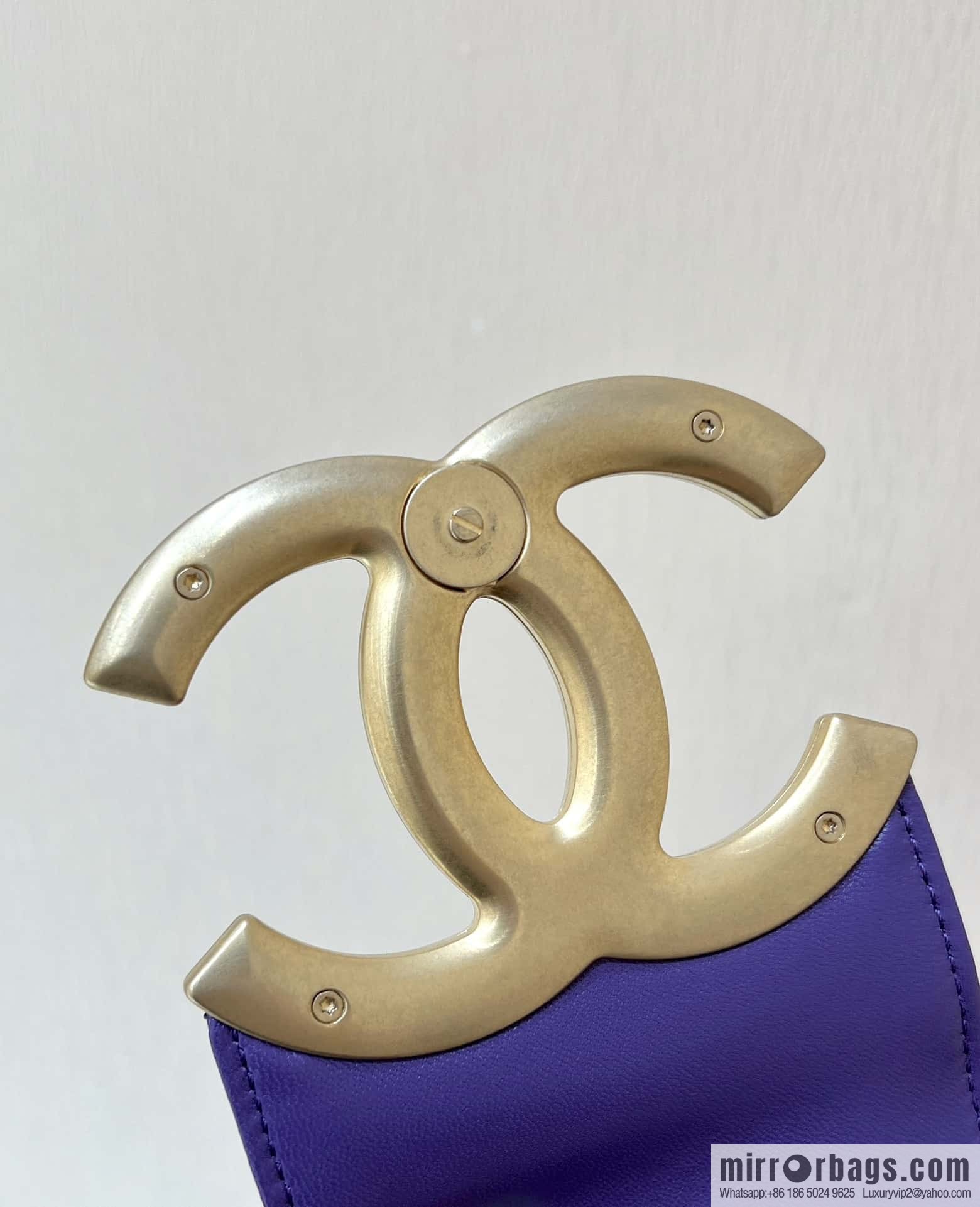 CHANEL 24C Early Spring Vacation Series, Big Double C Vintage Mailman Bag AS4609 Purple