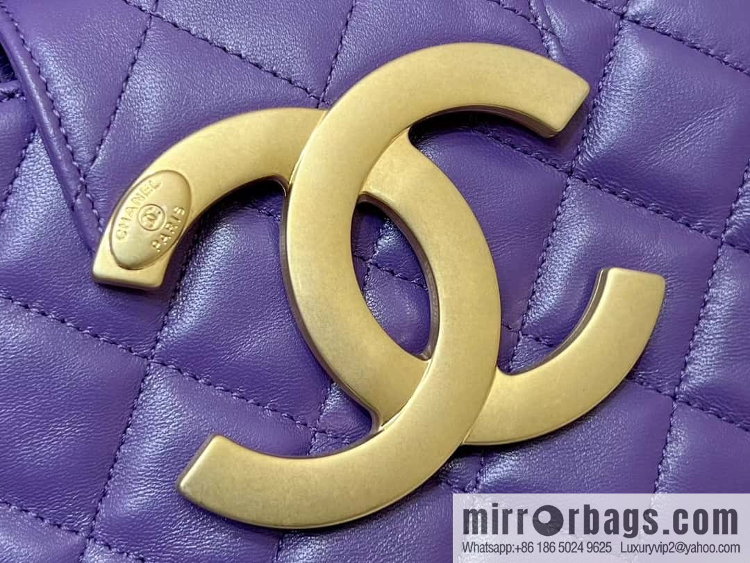 CHANEL 24C Early Spring Vacation Series, Big Double C Vintage Mailman Bag AS4609 Purple