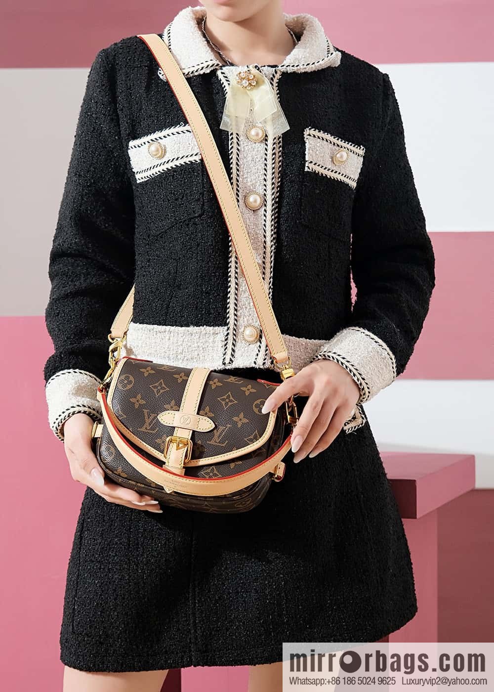 LV M46740 SAUMUR BB Gemini series handbag