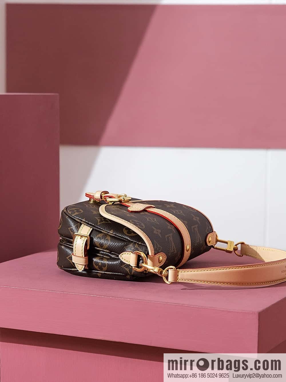 LV M46740 SAUMUR BB Gemini series handbag