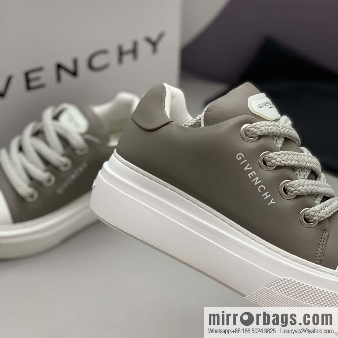 Givenchy/Givenchy, the new men's platform casual shoes