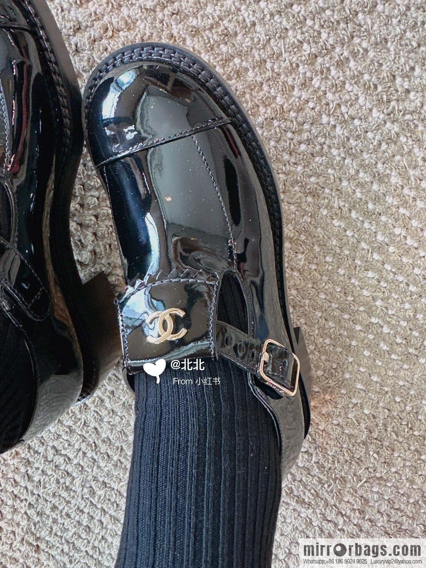 CHANEL Xiaoxiang patent leather glossy Mary Jane platform loafers