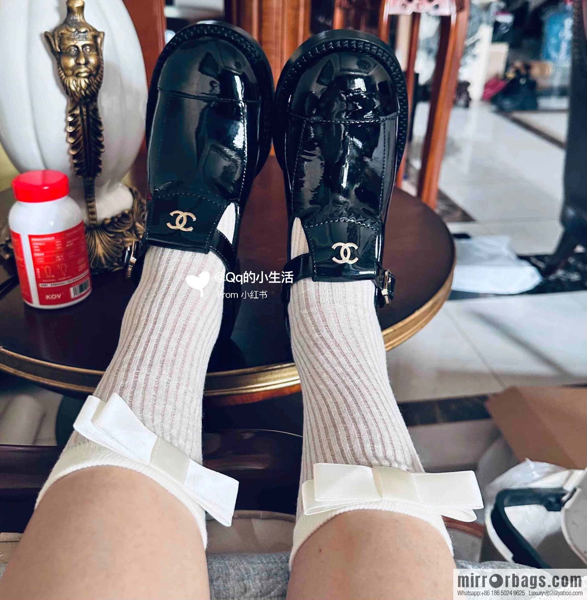 CHANEL Xiaoxiang patent leather glossy Mary Jane platform loafers