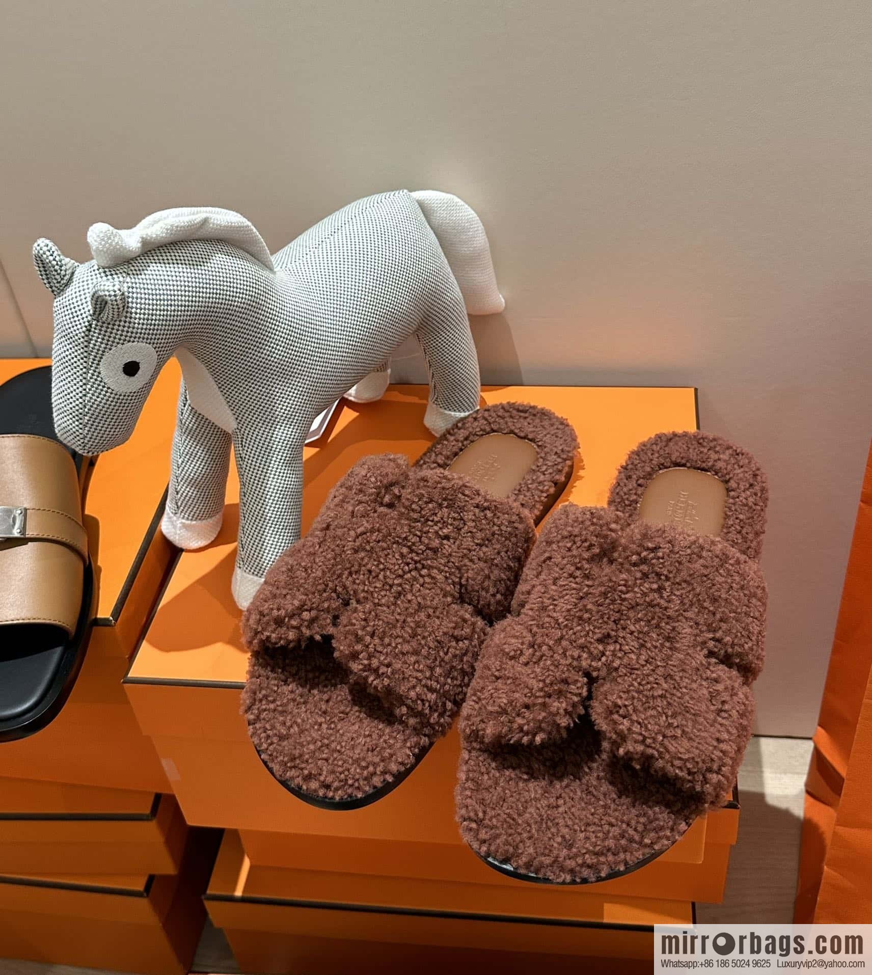Hermès imported lamb wool lzmir series men's sandals