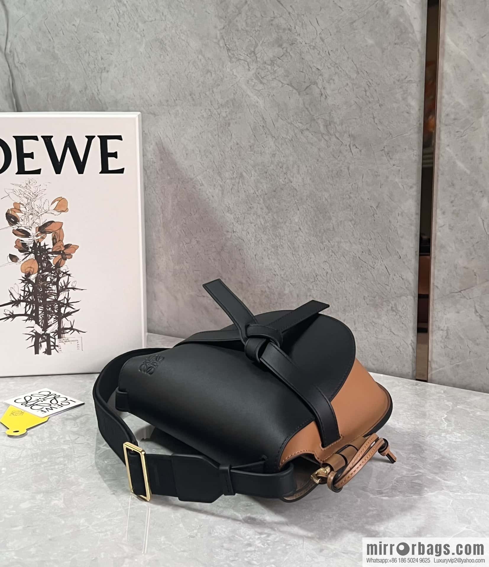 LOEWE upgraded version letter wide shoulder strap saddle bag GateDual handbag 0671 warm sand black