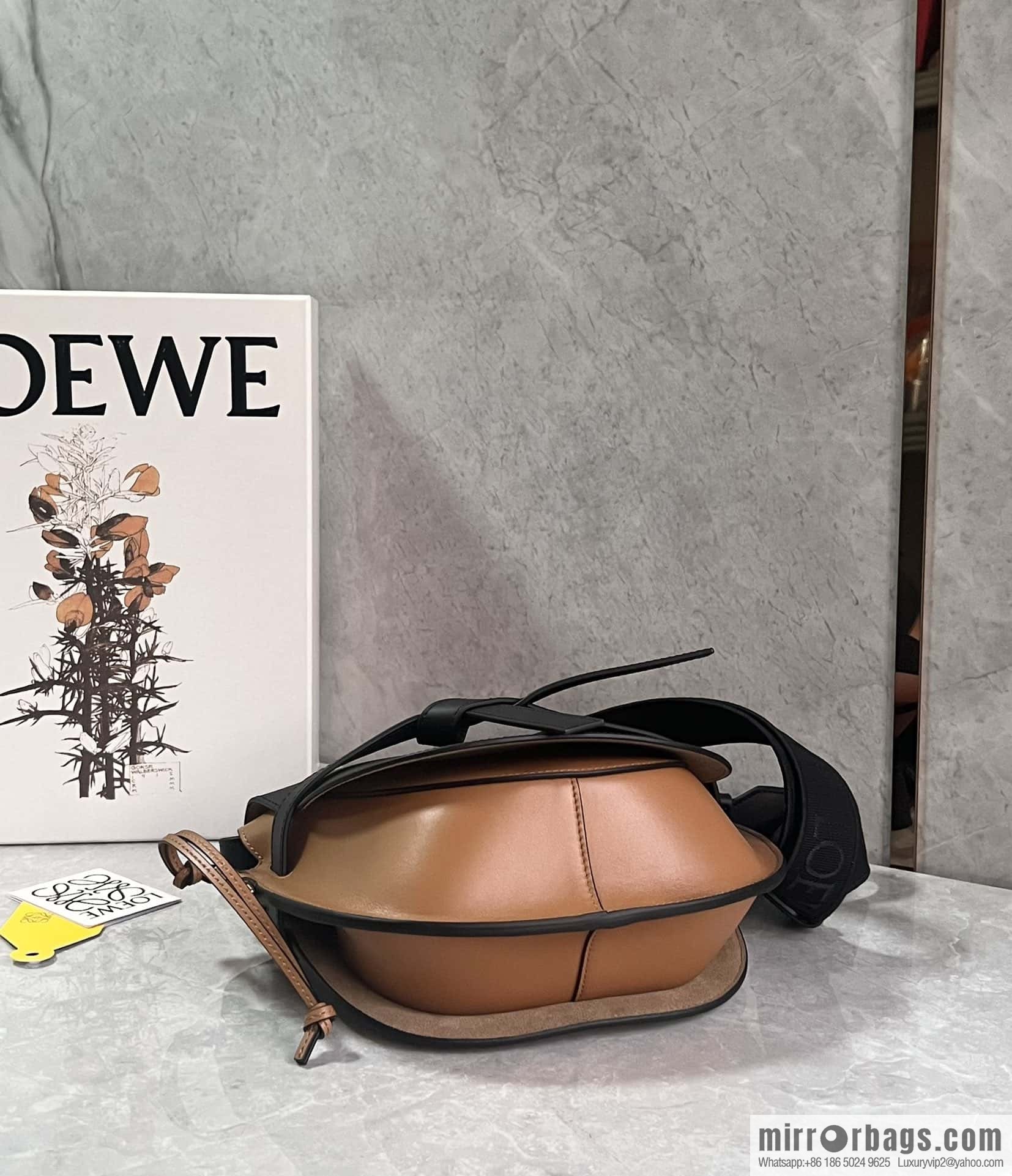 LOEWE upgraded version letter wide shoulder strap saddle bag GateDual handbag 0671 warm sand black