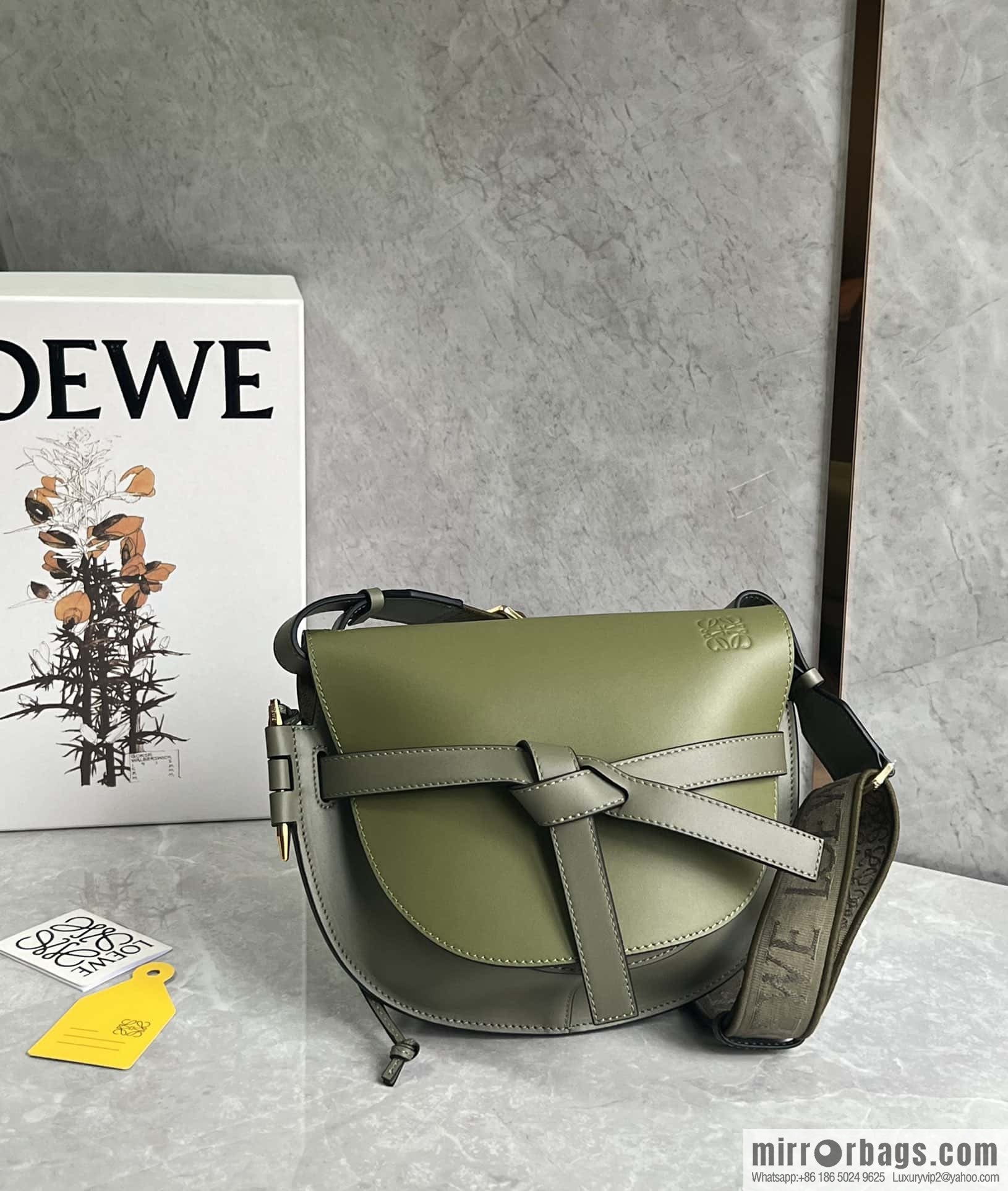 LOEWE upgraded version letter wide shoulder strap saddle bag GateDual handbag 0671 green spell