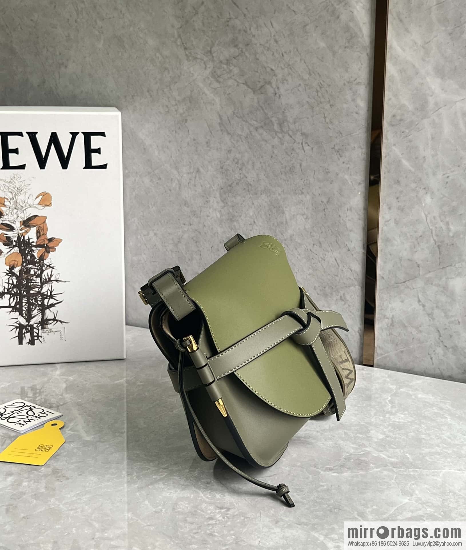 LOEWE upgraded version letter wide shoulder strap saddle bag GateDual handbag 0671 green spell