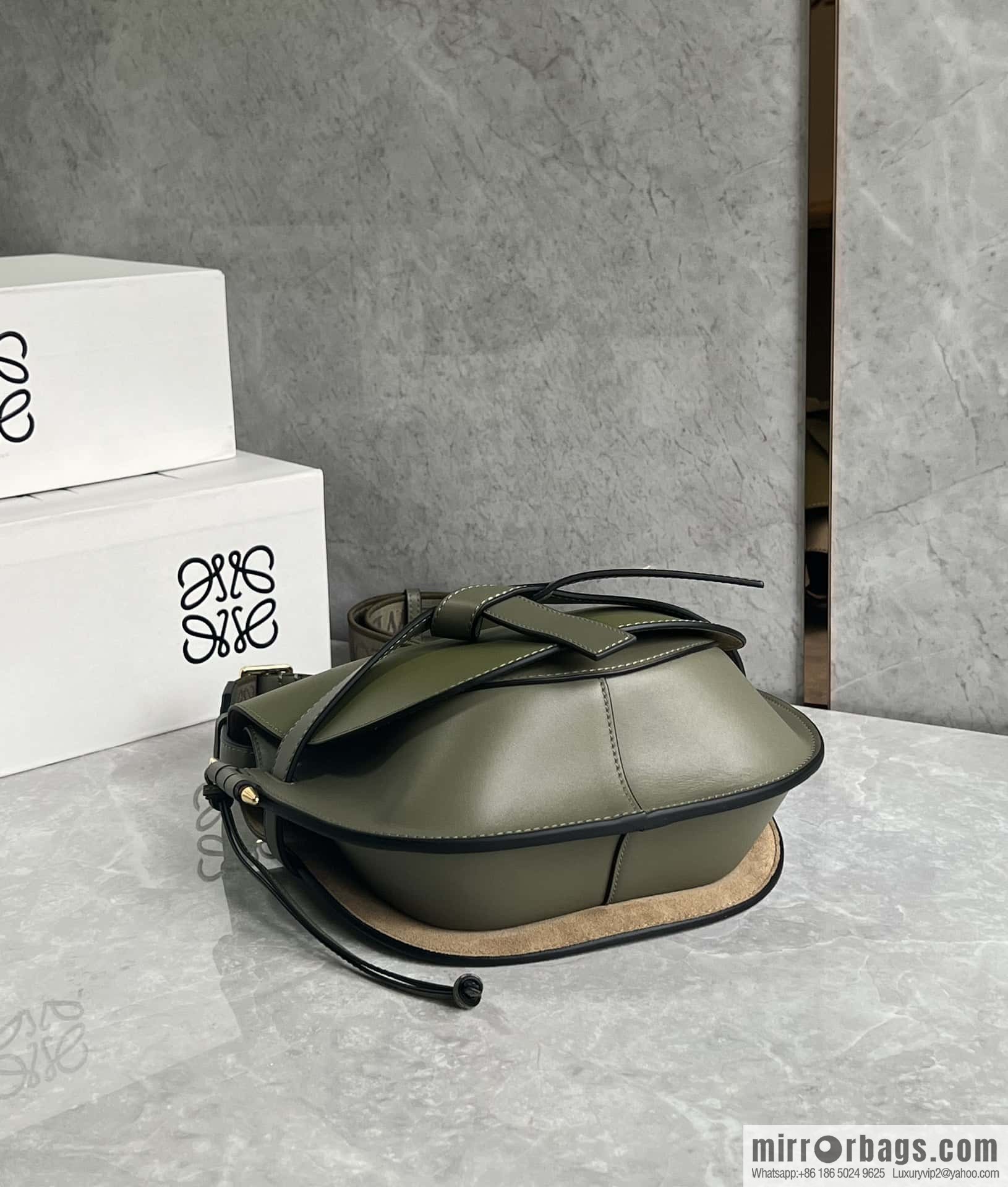 LOEWE upgraded version letter wide shoulder strap saddle bag GateDual handbag 0671 green spell