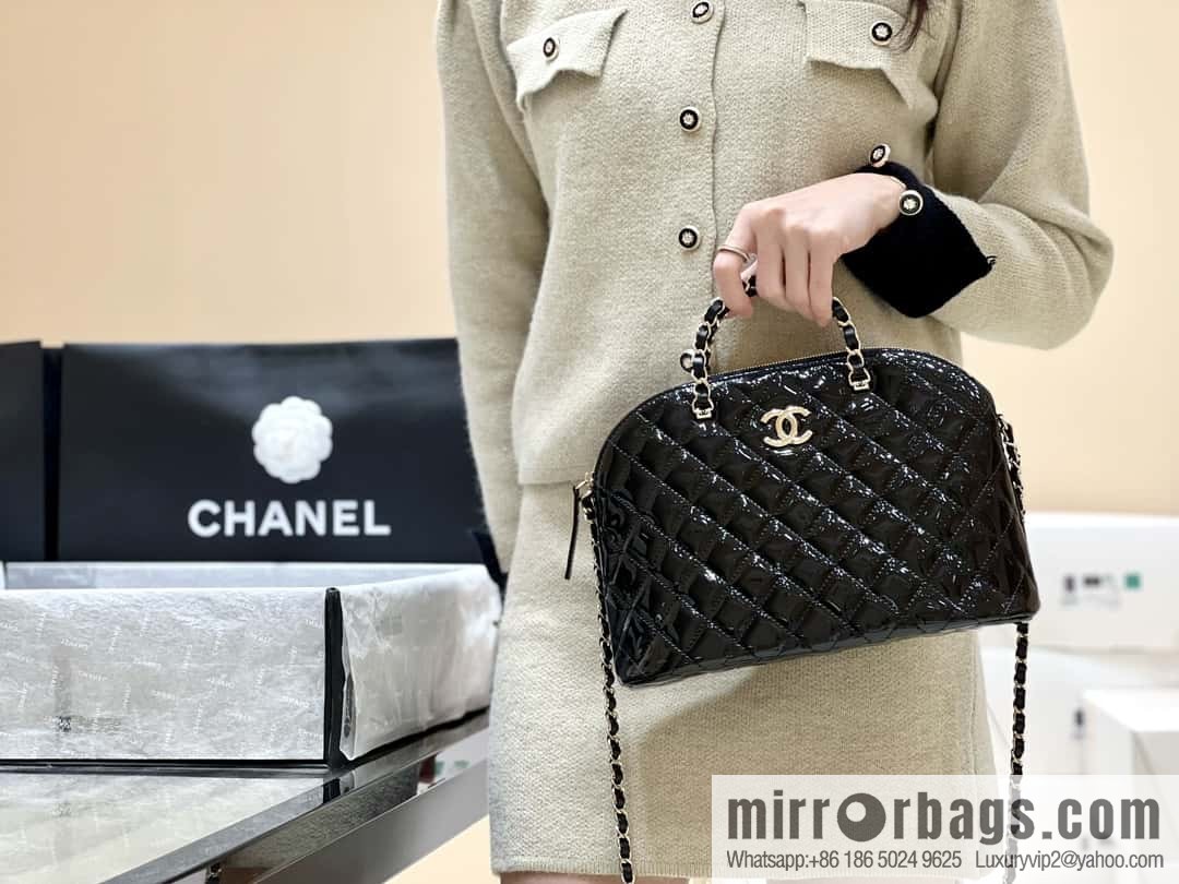 CHANEL 23S spring and summer series patent leather shell bag AS3969