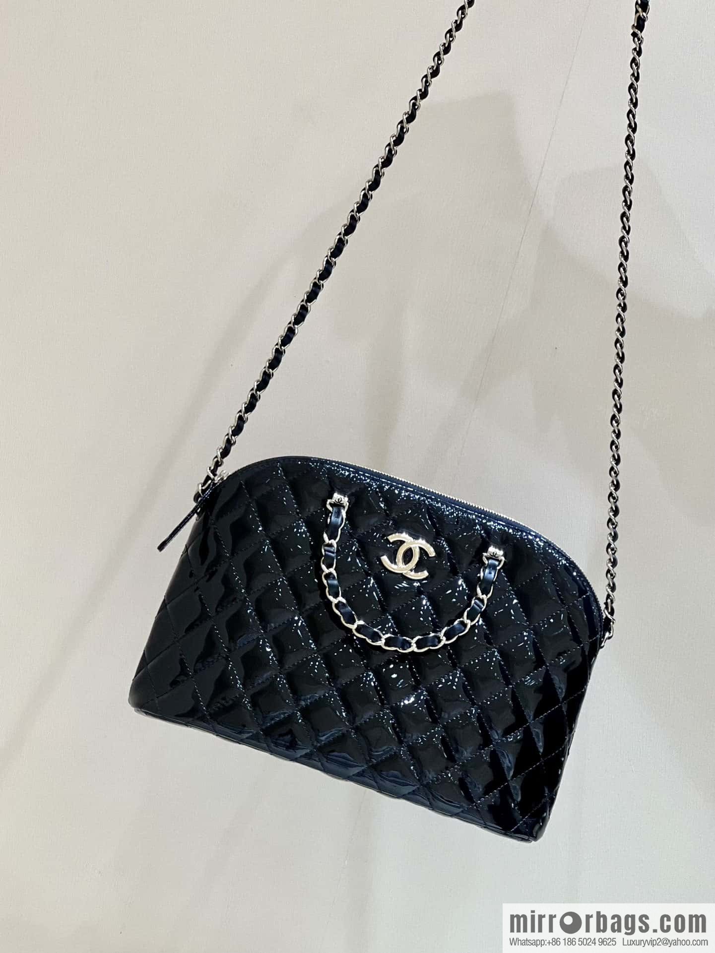 CHANEL 23S spring and summer series patent leather shell bag AS3969