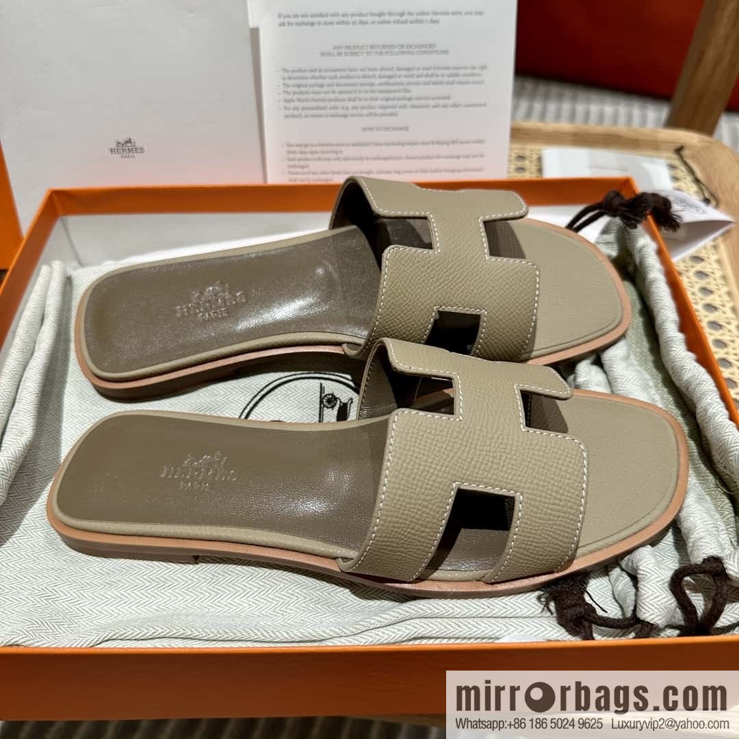 Hermès leather outsole H slippers