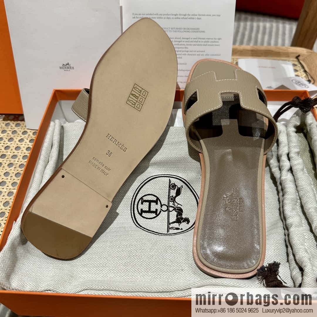 Hermès leather outsole H slippers
