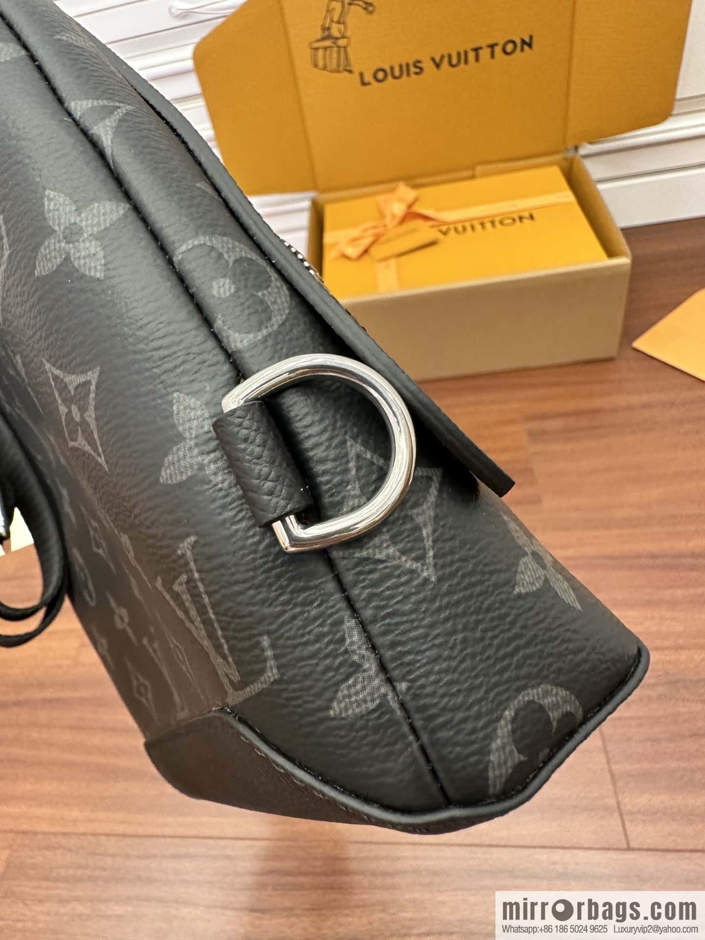LV M30936 Duo Slingbag