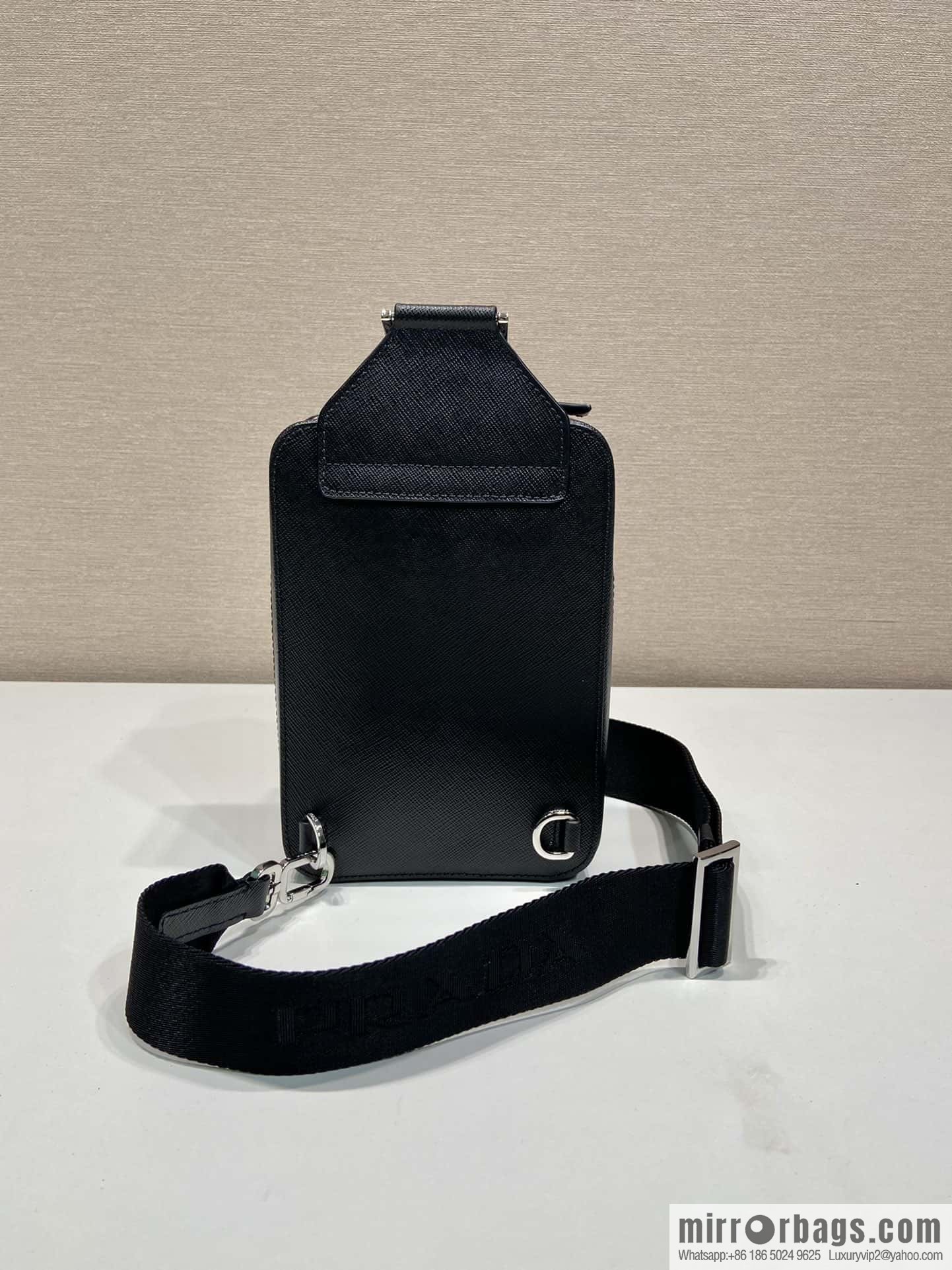 PRADA new breast bag 🎉 2VZ106 breast bag